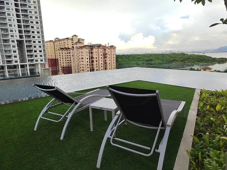 Апартаменты Seaview Infinity Pool #6Pax #2Bedroom #2Bathroom Jelutong