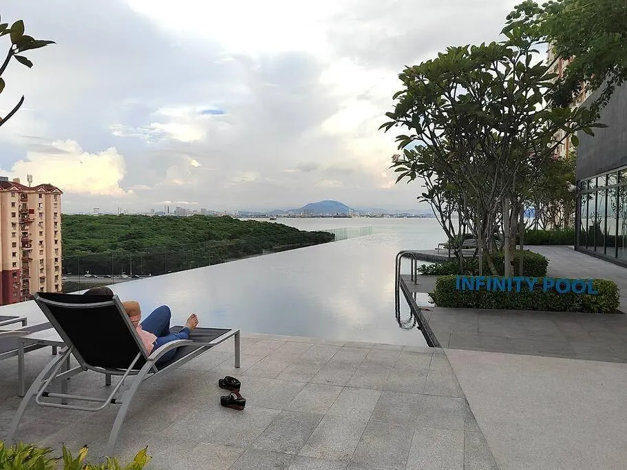 アパート Seaview Infinity Pool #6Pax #2Bedroom #2Bathroom Jelutong