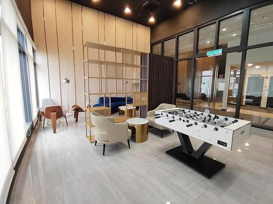 Seaview Infinity Pool #6Pax #2Bedroom #2Bathroom Jelutong アパート