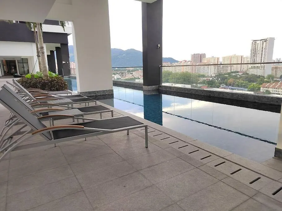 Seaview Infinity Pool #6Pax #2Bedroom #2Bathroom Jelutong