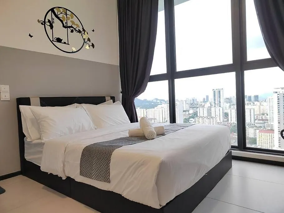 Seaview Infinity Pool #6Pax #2Bedroom #2Bathroom Jelutong 0*,  マレーシア